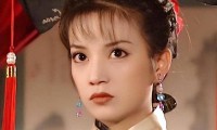 封杀5年后50岁赵薇再次露面离婚无事业原来她早留一张底牌